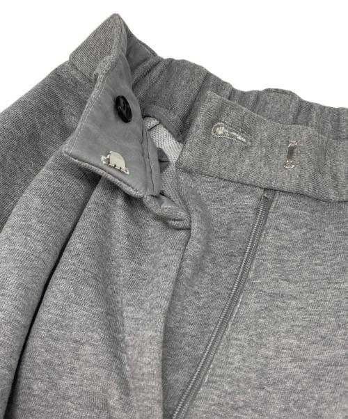CLANE（クラネ）CLANE (クラネ) TWO TUCK SWEAT PANTS グレーの古着・服飾アイテム