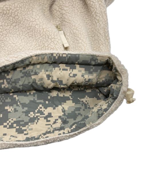 SUPREME（シュプリーム）Supreme (シュプリーム) Polartec Shearling Reversible Pullover ベージュ サイズ:Ｓの古着・服飾アイテム