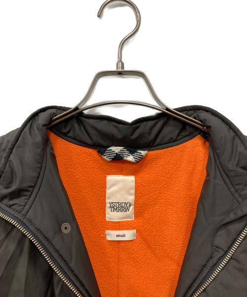 YSTRDY'S TMRRW（イエスタデイズトゥモロウ）YSTRDY'S TMRRW (イエスタデイズトゥモロウ) PADDED PACIFISM COAT ブラック サイズ:Ｓの古着・服飾アイテム