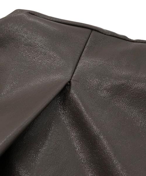 WILLY CHAVARRIA（ウィリーチャバリア）WILLY CHAVARRIA (ウィリーチャバリア) SYNTHETIC LEATHER BUFFALO TEE ブラウン サイズ:Sの古着・服飾アイテム