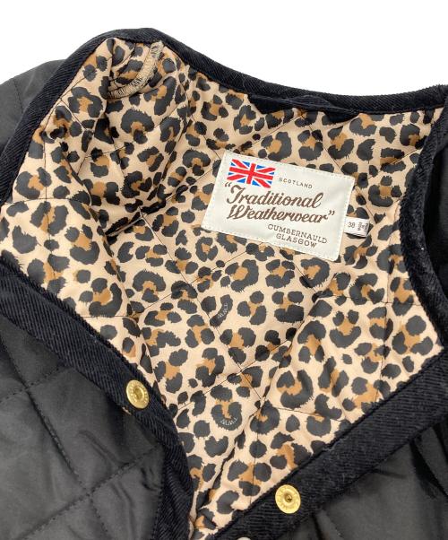 Traditional Weatherwear（トラディショナルウェザーウェア）Traditional Weatherwear (トラディショナルウェザーウェア) SLOBE IENA (スローブ イエナ) 別注 ノーカラーキルティングジャケット ブラック サイズ:38の古着・服飾アイテム