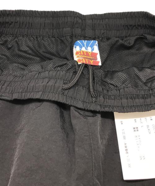 city country city（シティーカントリーシティー）CITY COUNTRY CITY (シティーカントリーシティー) ナイロンパンツ ブラック サイズ:L 未使用品の古着・服飾アイテム