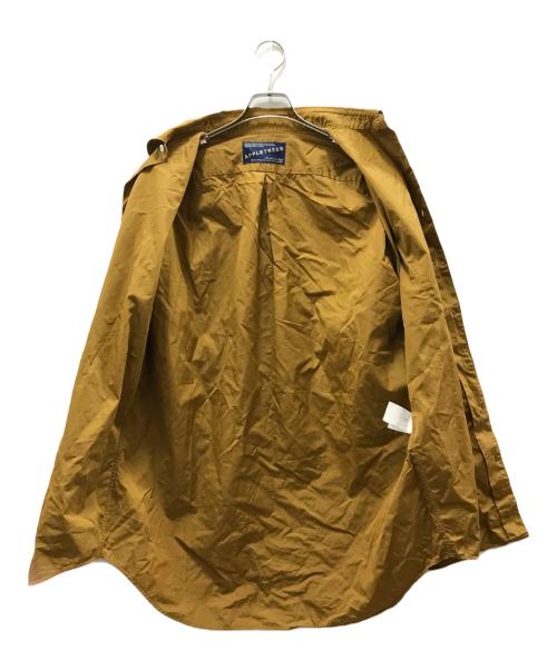 APPLETREES（アップルツリーズ）APPLETREES (アップルツリーズ) OPEN TRAVELER SHIRTS ベージュ サイズ:Lの古着・服飾アイテム