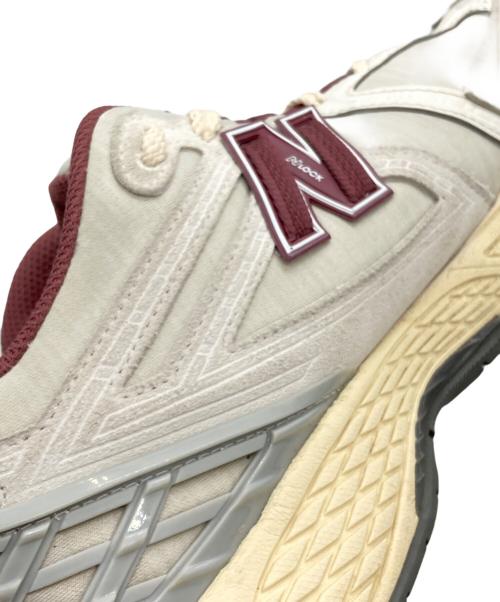 NEW BALANCE（ニューバランス）NEW BALANCE (ニューバランス) M1906RAS ベージュ×パープル サイズ:27cmの古着・服飾アイテム