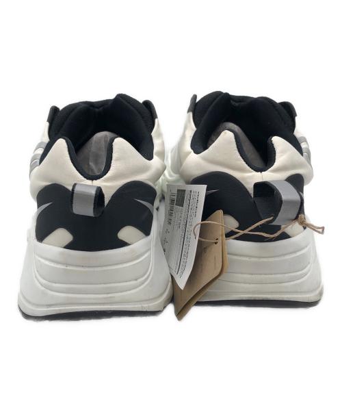 adidas（アディダス）adidas (アディダス) eezy 700 MNVN “Laceless Analog” ホワイト サイズ:27.5の古着・服飾アイテム