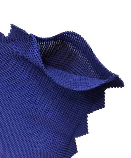 me ISSEY MIYAKE（ミーイッセイ ミヤケ）me ISSEY MIYAKE (ミーイッセイ ミヤケ) ギザギザワイドプリーツボレロカットソー ネイビーの古着・服飾アイテム