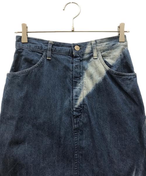 AURALEE（オーラリー）AURALEE (オーラリー) SUNFADE BLEACH DENIM SKIRT インディゴ サイズ:1 未使用品の古着・服飾アイテム