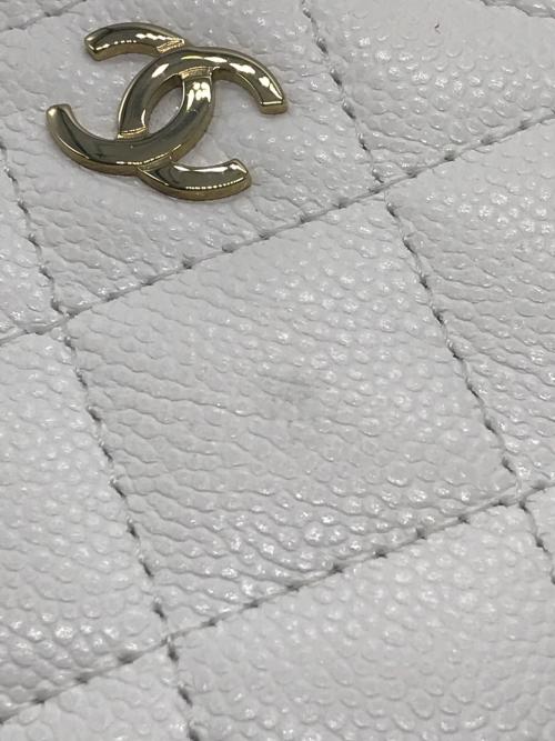 CHANEL（シャネル）CHANEL (シャネル) キャビアスキンラウンドコインケース ホワイトの古着・服飾アイテム