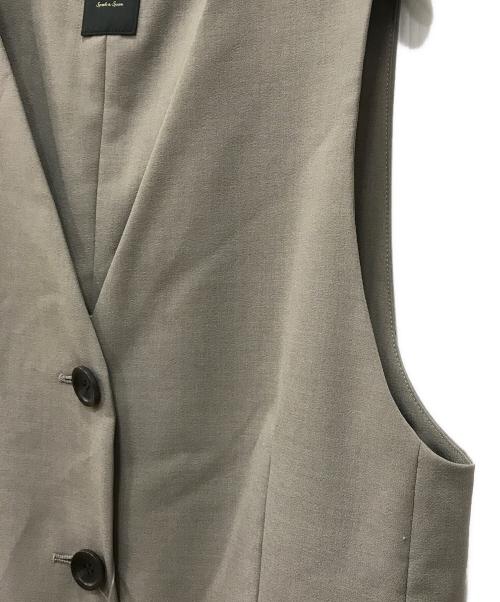 Spick and Span（スピック＆スパン）Spick and Span (スピックアンドスパン) ウーステッドジレ ベージュ サイズ:38 未使用品の古着・服飾アイテム