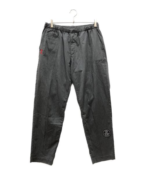 UNDERCOVER（アンダーカバー）UNDERCOVER (アンダーカバー) ピンクフロイド T/Cツイルイージーパンツ グレー サイズ:2の古着・服飾アイテム