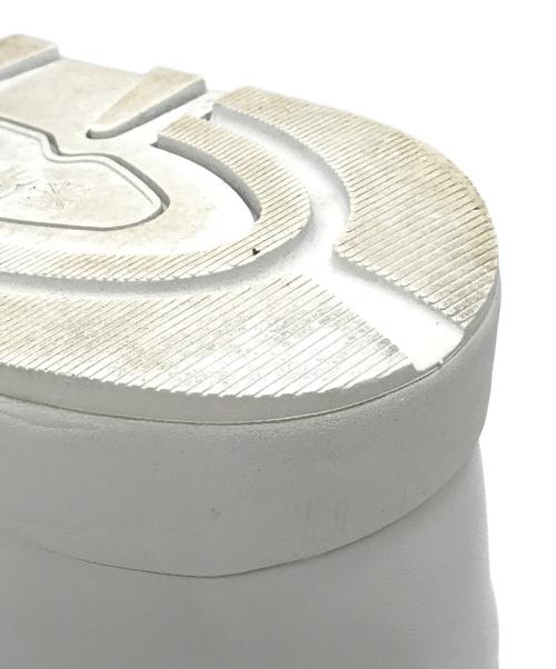 Maison Margiela（メゾンマルジェラ）Maison Margiela (メゾンマルジェラ) REEBOK (リーボック) Project 0 Classic Leather Tabi ホワイト サイズ:30cmの古着・服飾アイテム