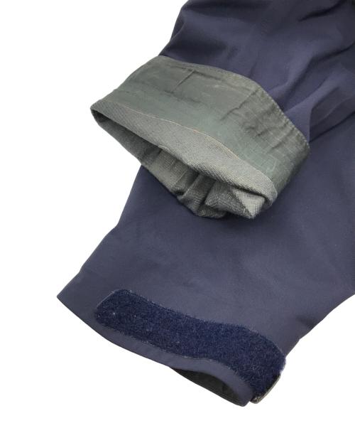 ARC'TERYX（アークテリクス）ARC'TERYX (アークテリクス) マウンテンパーカー ネイビー サイズ:Sの古着・服飾アイテム