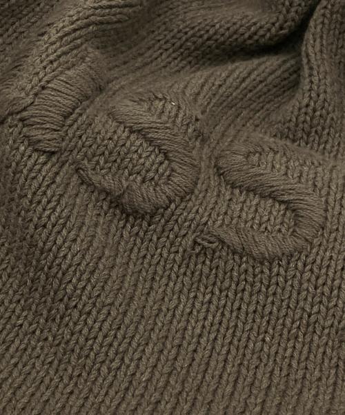 stussy（ステューシー）stussy (ステューシー) Roll V-Neck Logo Sweater ブラウン サイズ:Sの古着・服飾アイテム