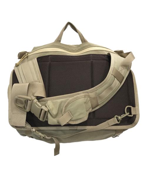 PORTER（ポーター）PORTER (ポーター) クランカーズ メッセンジャーバッグ ベージュ サイズ:下記参照の古着・服飾アイテム