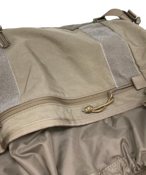 PORTER（ポーター）PORTER (ポーター) クランカーズ メッセンジャーバッグ ベージュ サイズ:下記参照の古着・服飾アイテム