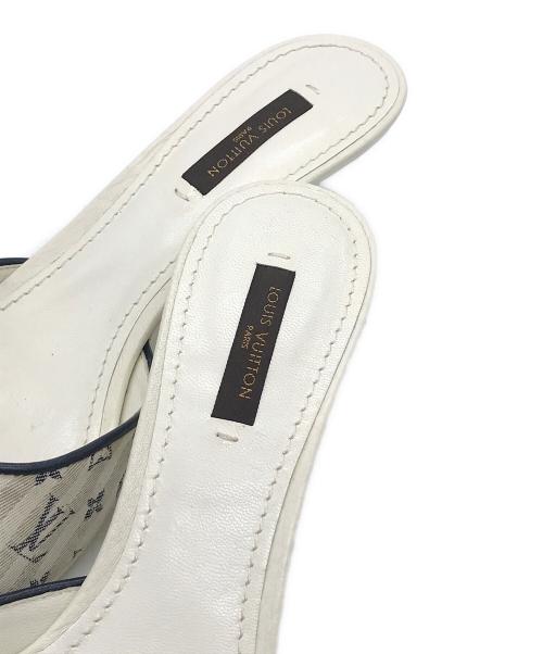 LOUIS VUITTON（ルイ ヴィトン）LOUIS VUITTON (ルイ ヴィトン) モノグラムサンダル ホワイト サイズ:36 1/2の古着・服飾アイテム