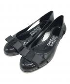 Salvatore Ferragamoサルヴァトーレ フェラガモ）の古着「ラバーパンプス」｜ブラック