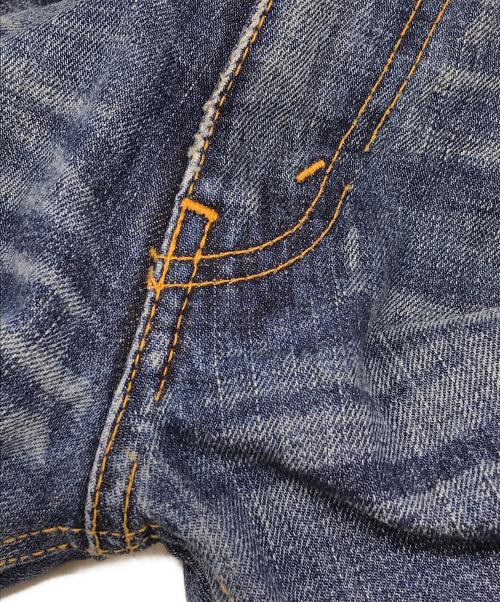 COMME des GARCONS JUNYA WATANABE MAN（コム デ ギャルソン ジュンヤ ワタナベ マン）COMME des GARCONS JUNYA WATANABE MAN (コム デ ギャルソン ジュンヤ ワタナベ マン) LEVI'S (リーバイス) ドッキングデニムパンツ インディゴ サイズ:Lの古着・服飾アイテム