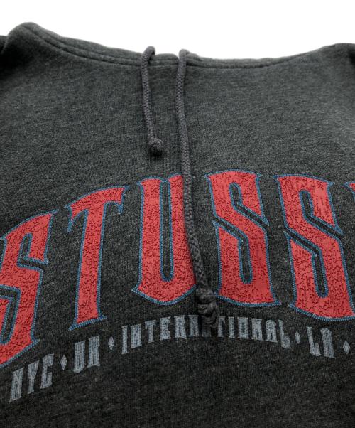 stussy（ステューシー）stussy (ステューシー) プルオーバーパーカー グレー サイズ:Lの古着・服飾アイテム