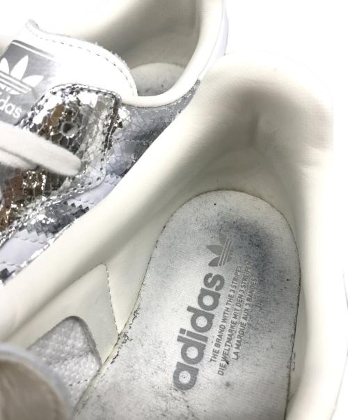 adidas（アディダス）adidas (アディダス) SAMBA OG シルバー サイズ:27cmの古着・服飾アイテム