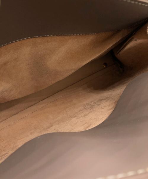 IACUCCI（イアクッチ）IACUCCI (イアクッチ) ハンドバッグ ベージュ サイズ:下記参照の古着・服飾アイテム