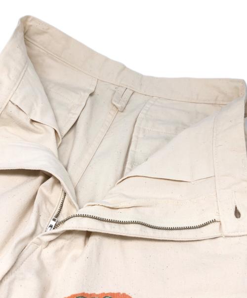 WESTOVERALLS（ウエストオーバーオールズ）WESTOVERALLS (ウエストオーバーオールズ) Are You Different (アーユーディファレント) MEMORIAL TROUSERS ベージュ サイズ:W28の古着・服飾アイテム