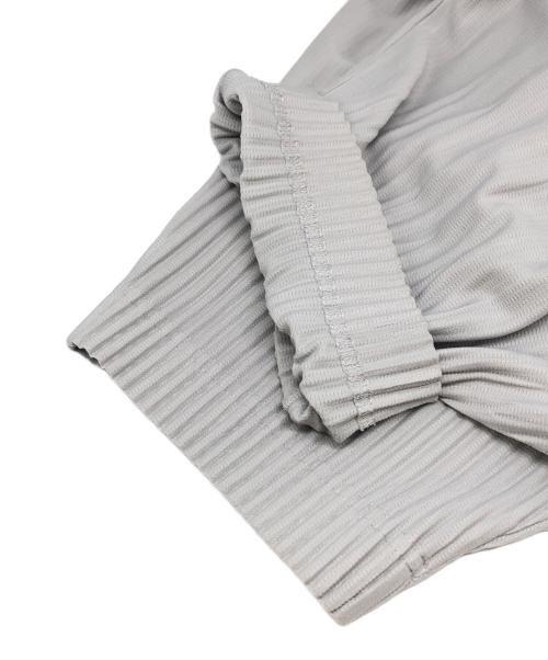 HOMME PLISSE ISSEY MIYAKE（オム プリッセ イッセイ ミヤケ）HOMME PLISSE ISSEY MIYAKE (オムプリッセ イッセイ ミヤケ) erased pleated sarouel pants グレー サイズ:2の古着・服飾アイテム