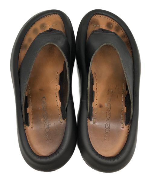 MIDORIKAWA RYO（ミドリカワリョウ）MIDORIKAWA RYO (ミドリカワリョウ) スポイラーレザーサンダル ブラック サイズ:XLの古着・服飾アイテム