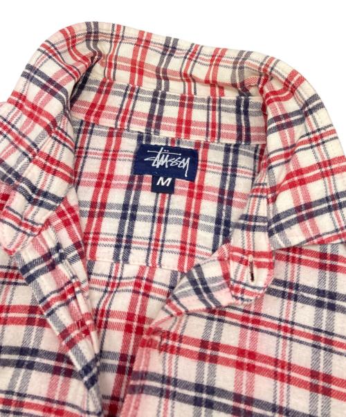 stussy（ステューシー）stussy (ステューシー) チェックシャツ ホワイト×レッド サイズ:Mの古着・服飾アイテム