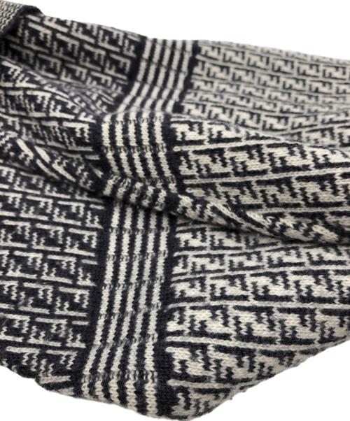 FENDI（フェンディ）FENDI (フェンディ) 総柄ニット ブラック サイズ:Mの古着・服飾アイテム