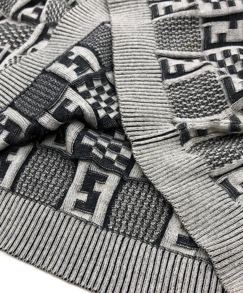 FENDI（フェンディ）FENDI (フェンディ) ズッカ柄長袖ニット グレー サイズ:下記参照の古着・服飾アイテム
