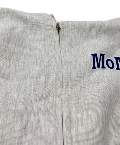 Champion REVERSE WEAVE（チャンピオン リバース ウィーブ）Champion REVERSE WEAVE (チャンピオン リバース ウィーブ) MoMA (モマ) ジップアップパーカー グレー サイズ:Mの古着・服飾アイテム
