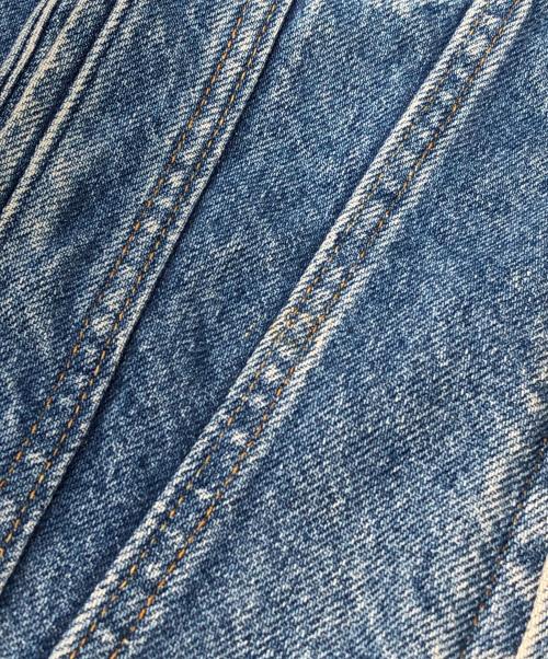LEVI'S（リーバイス）LEVI'S (リーバイス) デニムジャケット インディゴ サイズ:34Rの古着・服飾アイテム