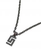 VERSACEヴェルサーチェ）の古着「ロゴネックレス」｜ブラック