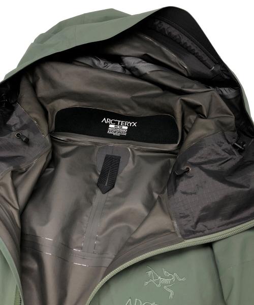 ARC'TERYX（アークテリクス）ARC'TERYX (アークテリクス) BEAMS (ビームス) BETA SL JACKET グリーン サイズ:Mの古着・服飾アイテム