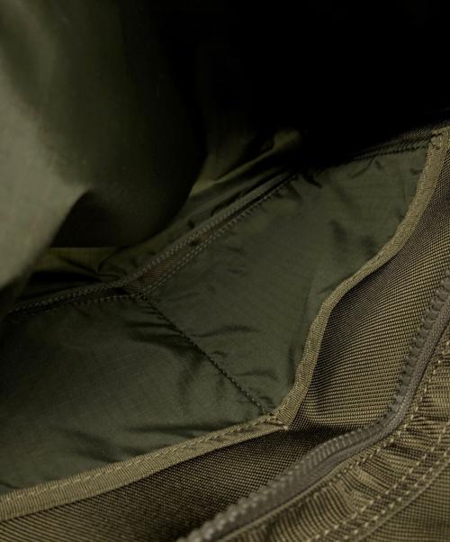 PORTER（ポーター）PORTER (ポーター) UNIT SHOULDER BAG L オリーブ サイズ:下記参照の古着・服飾アイテム