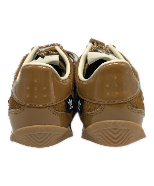 adidas（アディダス）adidas (アディダス) song for the mute (ソングフォーザミュート) COUNTRY OG SFTM BROSTR/WILBRN/CREWHT ベージュ サイズ:23.5 未使用品の古着・服飾アイテム