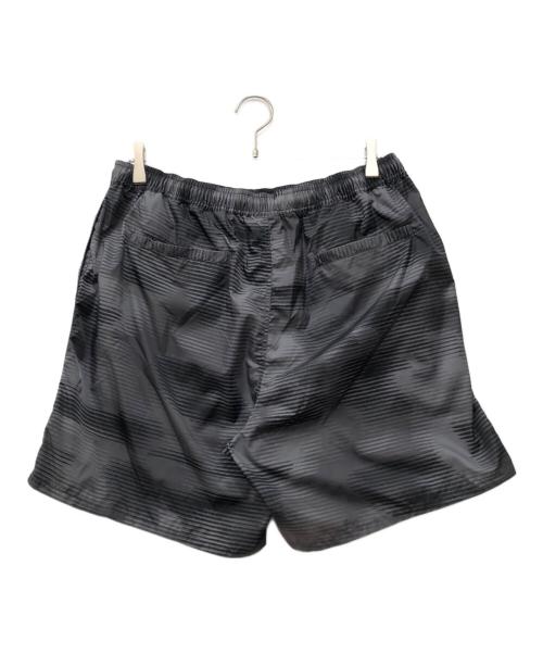 F.C.R.B.（エフシーレアルブリストル）F.C.R.B. (エフシーレアルブリストル) CAMO EASY SHORTS WOODLAND グレー サイズ:Mの古着・服飾アイテム
