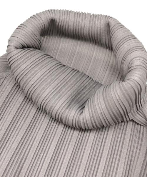 PLEATS PLEASE（プリーツプリーズ）PLEATS PLEASE (プリーツプリーズ) プリーツカットソー グレー サイズ:3の古着・服飾アイテム