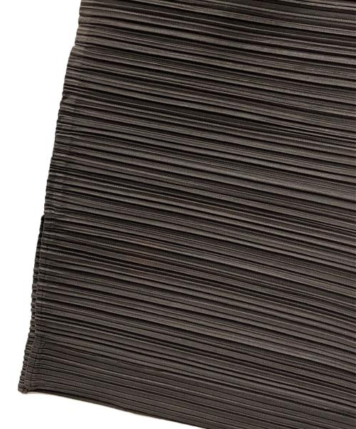 PLEATS PLEASE（プリーツプリーズ）PLEATS PLEASE (プリーツプリーズ) 変形ノースリーブプリーツカットソー ブラック サイズ:3の古着・服飾アイテム