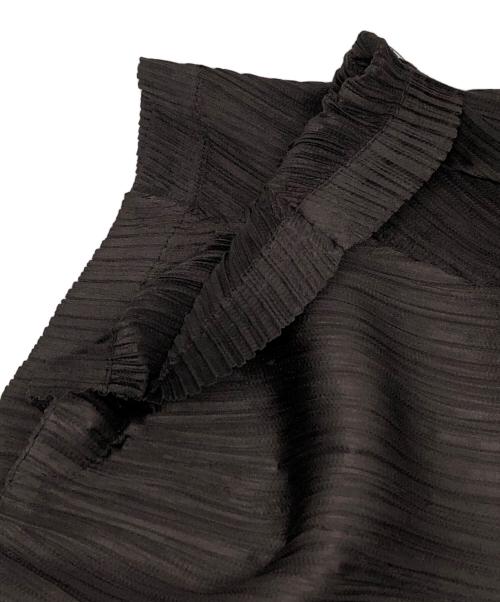 PLEATS PLEASE（プリーツプリーズ）PLEATS PLEASE (プリーツプリーズ) 変形ノースリーブプリーツカットソー ブラック サイズ:3の古着・服飾アイテム