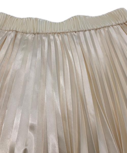 Noble（ノーブル）Noble (ノーブル) ブライトサテンアコーディオンプリーツスカート ベージュ サイズ:FREE 未使用品の古着・服飾アイテム