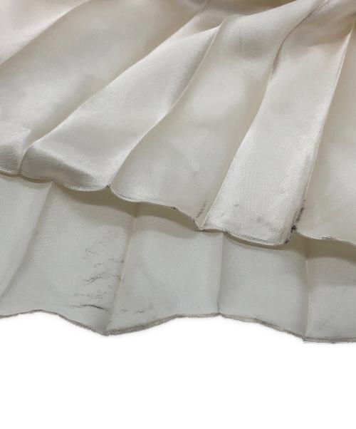 Noble（ノーブル）Noble (ノーブル) ブライトサテンアコーディオンプリーツスカート ベージュ サイズ:FREE 未使用品の古着・服飾アイテム