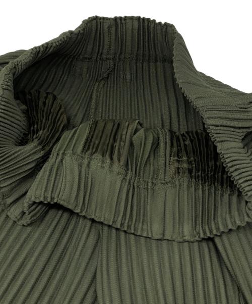 HOMME PLISSE ISSEY MIYAKE（オム プリッセ イッセイ ミヤケ）HOMME PLISSE ISSEY MIYAKE (オム プリッセ イッセイ ミヤケ) プリーツテーパードパンツ カーキ サイズ:1の古着・服飾アイテム