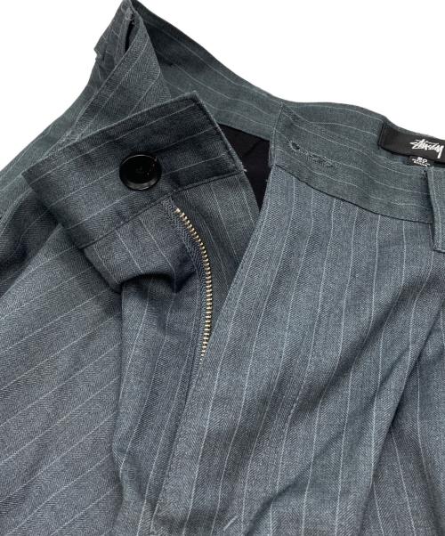 stussy（ステューシー）stussy (ステューシー) Striped Volume Pleated Trouser グレー サイズ:30の古着・服飾アイテム