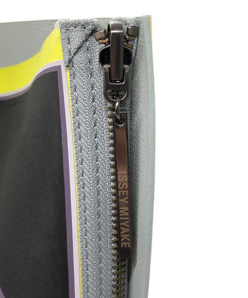 ISSEY MIYAKE（イッセイミヤケ）ISSEY MIYAKE (イッセイミヤケ) ガストンバック ブラック×イエローの古着・服飾アイテム