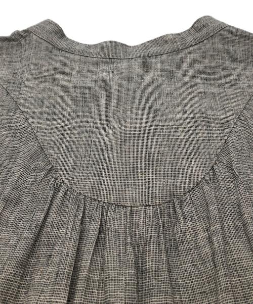 オオカミとフクロウ（オオカミトフクロウ）オオカミとフクロウ (オオカミトフクロウ) フクロウと野ばらとアナベル チャコールグレー サイズ:FREEの古着・服飾アイテム