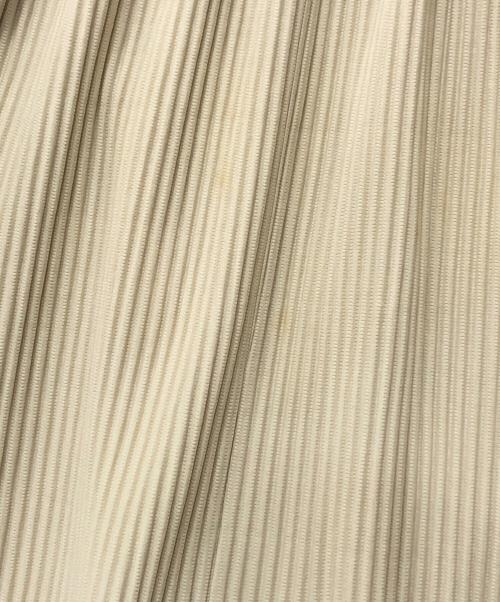 HOMME PLISSE ISSEY MIYAKE（オム プリッセ イッセイ ミヤケ）HOMME PLISSE ISSEY MIYAKE (オム プリッセ イッセイ ミヤケ) プリーツサルエルパンツ ベージュ サイズ:3の古着・服飾アイテム