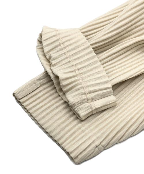 HOMME PLISSE ISSEY MIYAKE（オム プリッセ イッセイ ミヤケ）HOMME PLISSE ISSEY MIYAKE (オム プリッセ イッセイ ミヤケ) プリーツサルエルパンツ ベージュ サイズ:3の古着・服飾アイテム