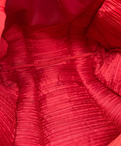 PLEATS PLEASE（プリーツプリーズ）PLEATS PLEASE (プリーツプリーズ) プリーツトートバッグ レッド サイズ:下記参照の古着・服飾アイテム